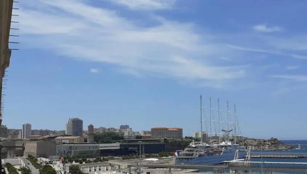 T2 Vue Mer Au Pied De La Major Marseille Exterior photo