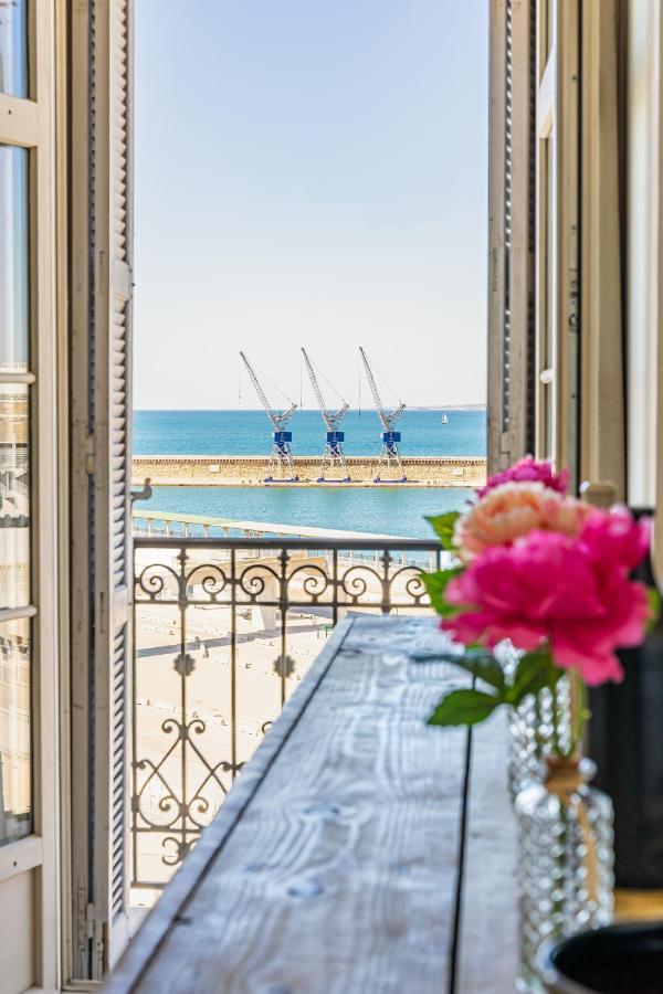 T2 Vue Mer Au Pied De La Major Marseille Exterior photo